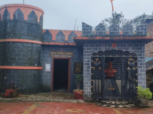 टिटोली hero